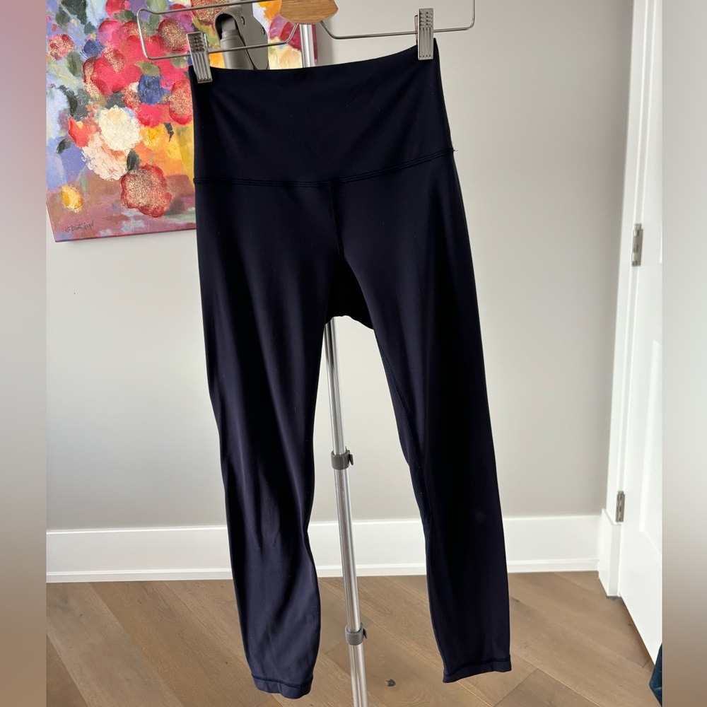 Lululemon Dark Navy Blue Align Legging 25” size 4.